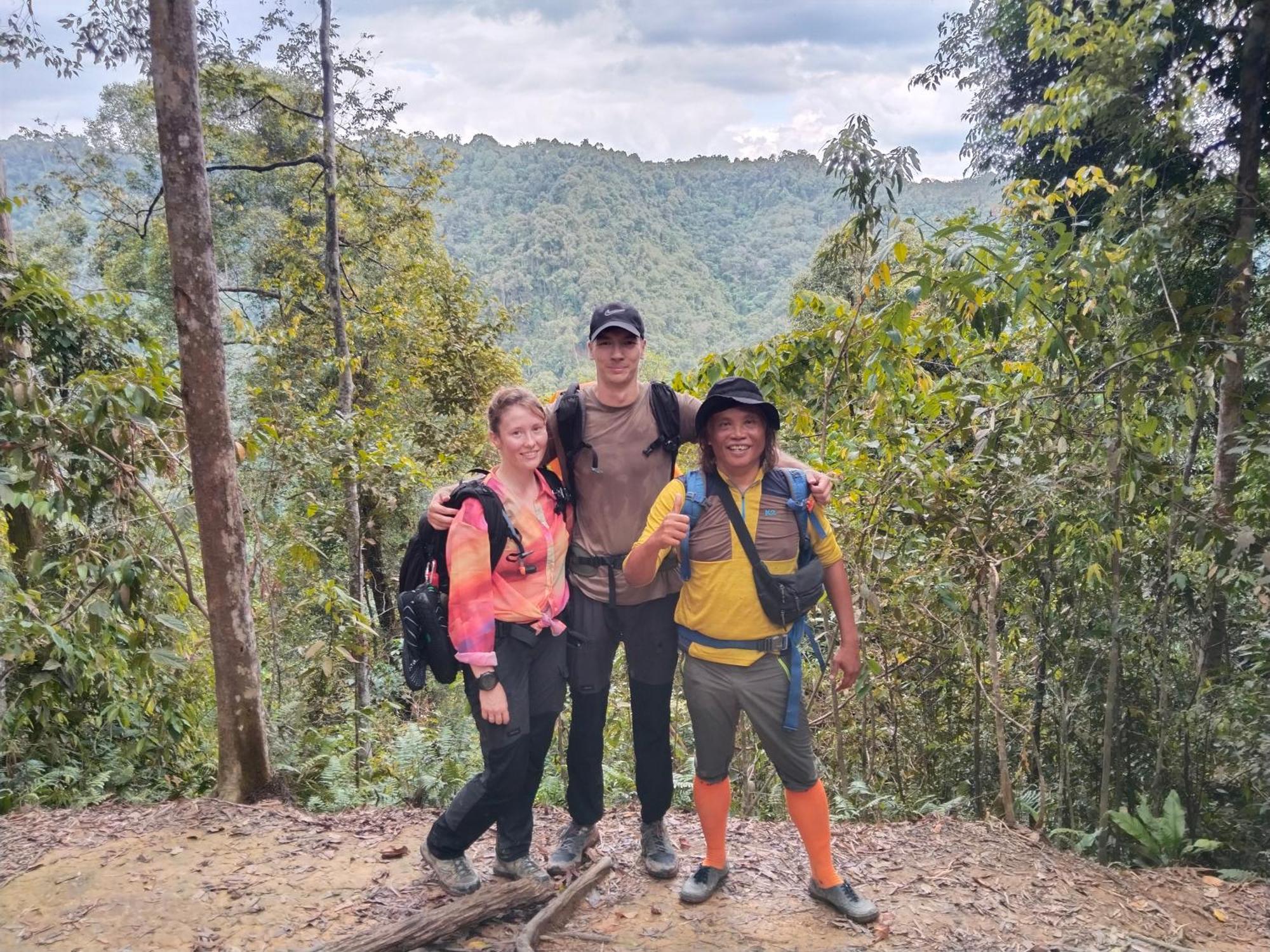 Jhony'S Backpacker-Guest House Only Stay Here Book Treking With Us Bukit Lawang Ngoại thất bức ảnh