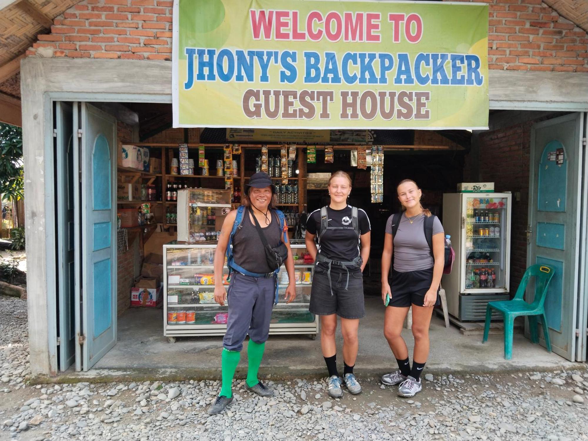 Jhony'S Backpacker-Guest House Only Stay Here Book Treking With Us Bukit Lawang Ngoại thất bức ảnh